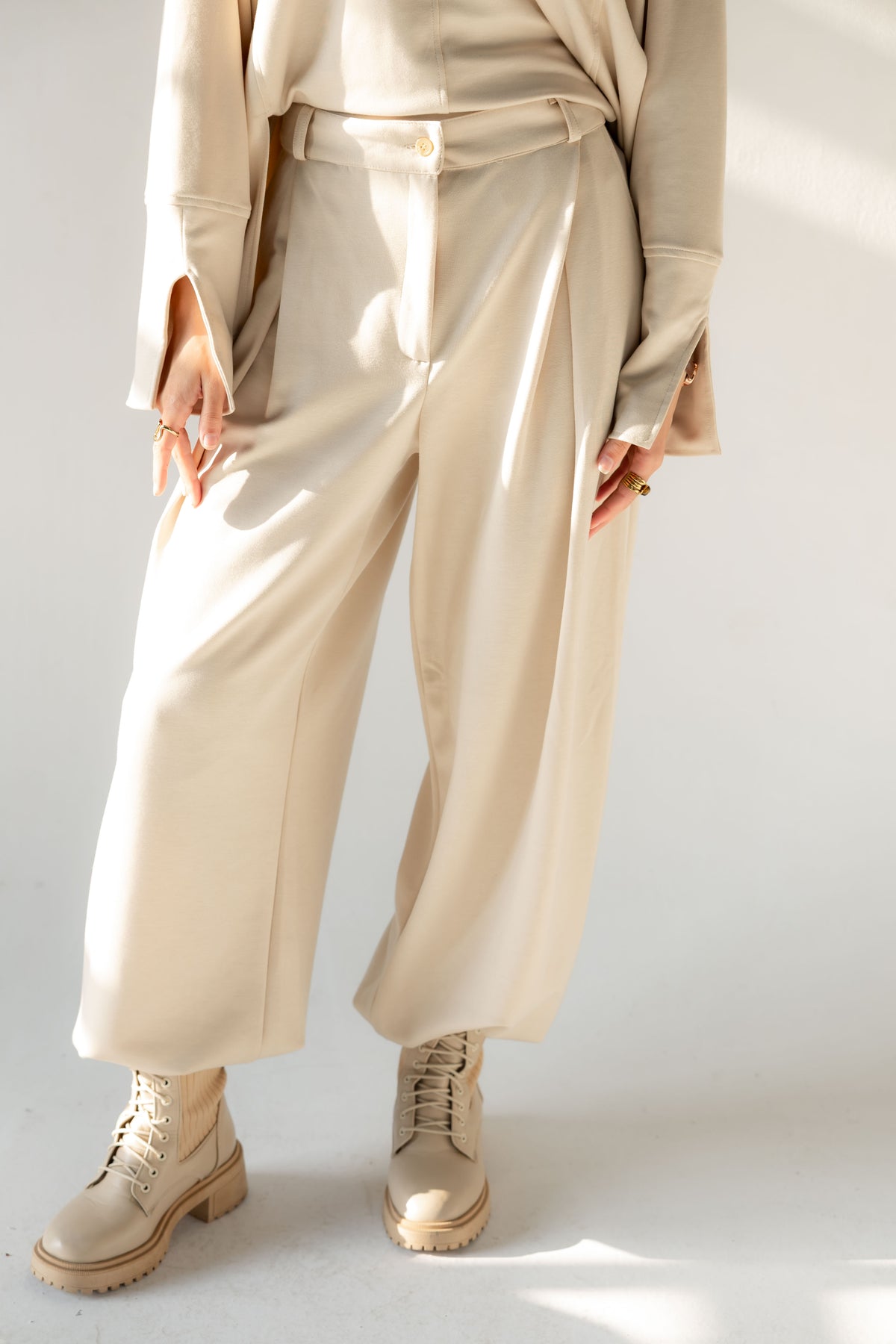 Ella Oysho Pants